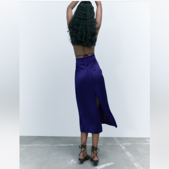 ZARA BLUE SATIN EFFECT CUT OUT DRESS - Picture 12 of 16